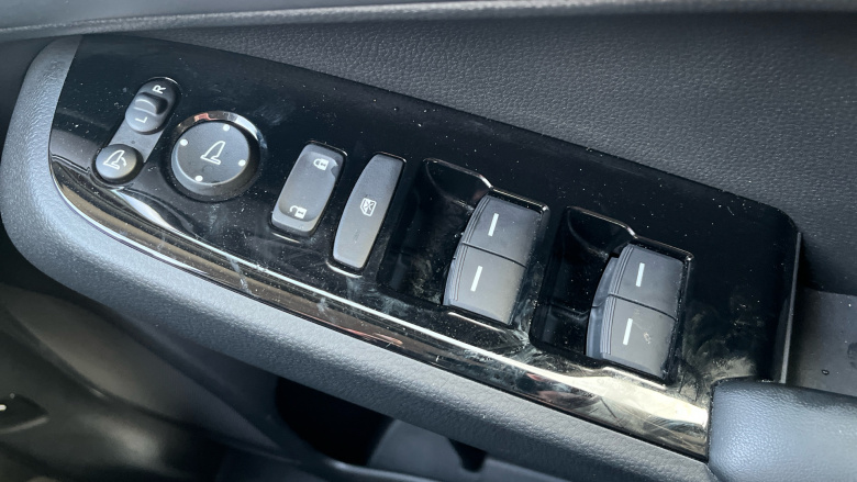 Honda HR-V 1.5 eHEV Advance 5dr CVT Hybrid Hatchback